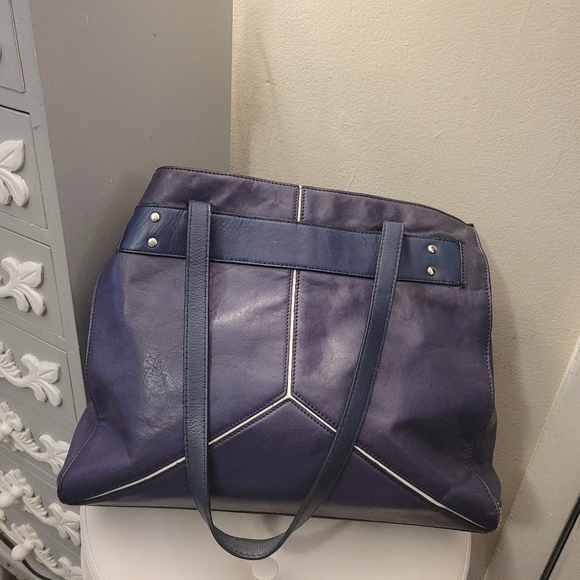 POUR La VICTOIRE Marlow oversized bag - Picture 15 of 16